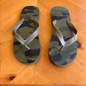 NEW! AEROPOSTALE MENS SANDALS 10-11